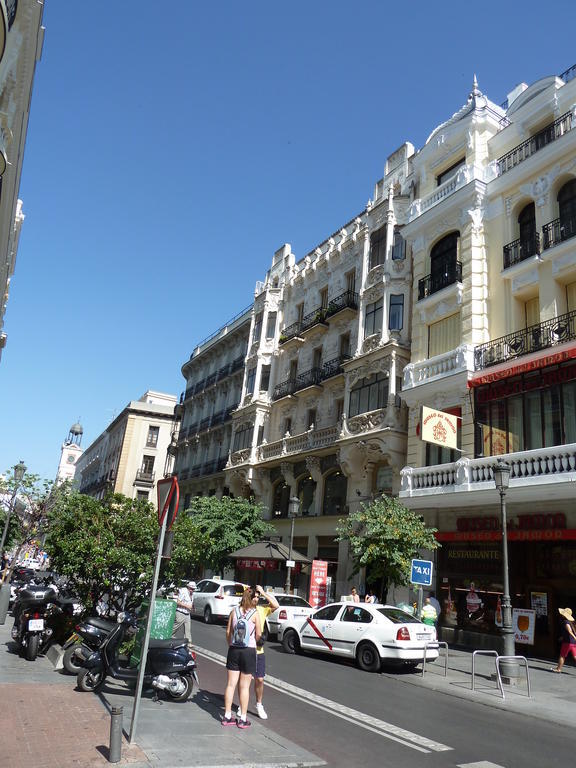 Hostal Mayor Madrid Exterior foto